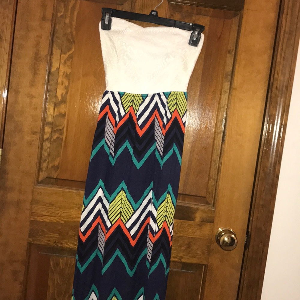 Maxi dress with open back